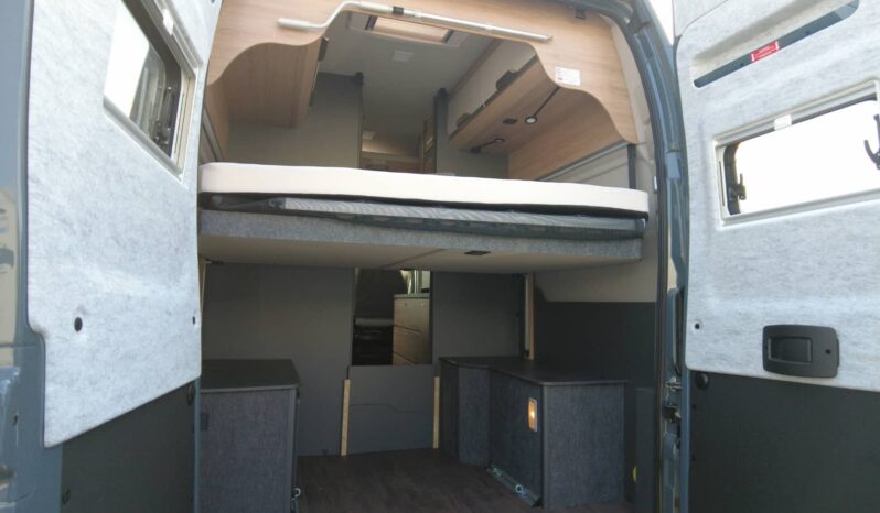 CAMPER KNAUS BOXLIFE 600 DQ PLATINUM (gris lanzarote) lleno