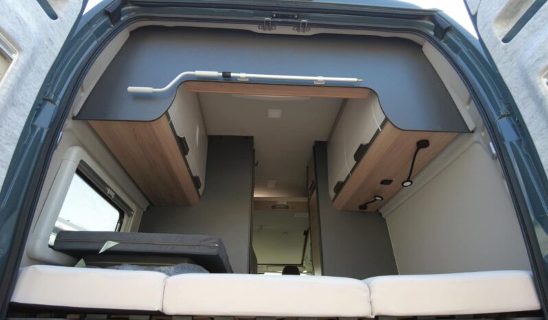 CAMPER KNAUS BOXLIFE 600 DQ PLATINUM (gris lanzarote) lleno