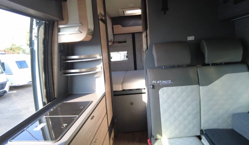CAMPER KNAUS BOXLIFE 600 DQ PLATINUM (gris lanzarote) lleno