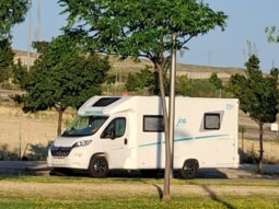 AUTOCARAVANA OCASIÓN JOA CAMP J70Q (2025) lleno