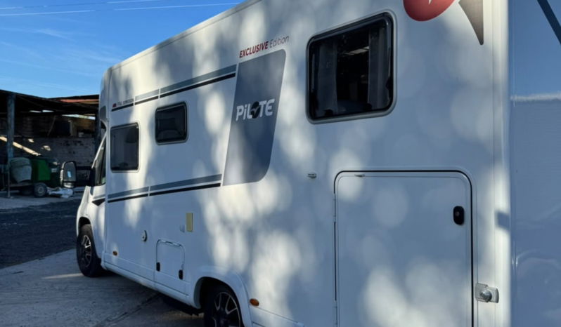 AUTOCARAVANA OCASIÓN PILOTE P746GJ EXPRESSION (2024) lleno