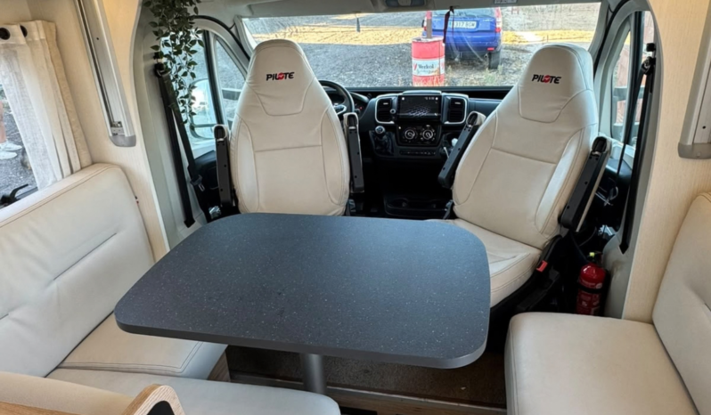 AUTOCARAVANA OCASIÓN PILOTE P746GJ EXPRESSION (2024) lleno