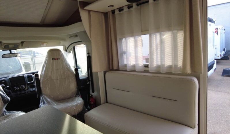 AUTOCARAVANA PILOTE P620D (Expression) lleno